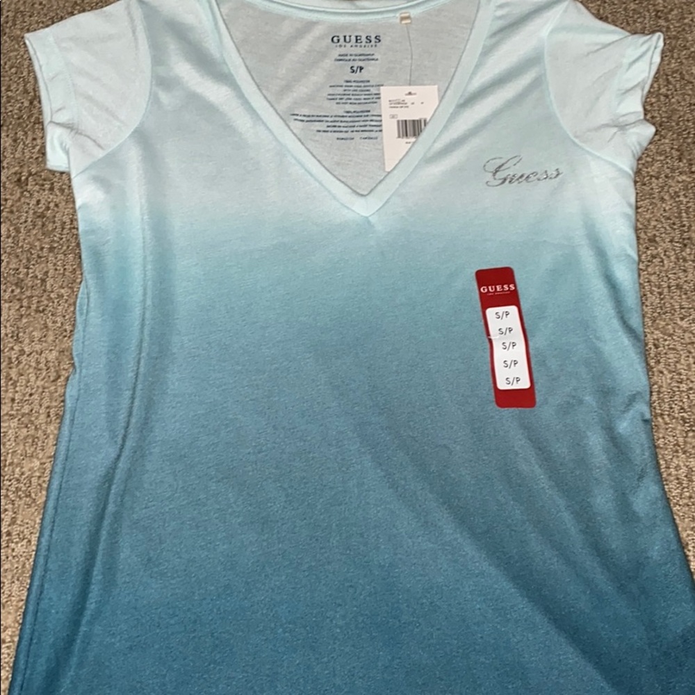 Guess T-shirt